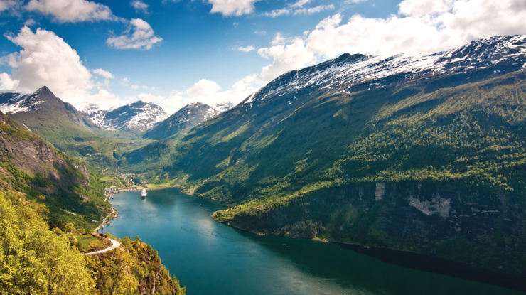 Majestic Fjordland Image 1