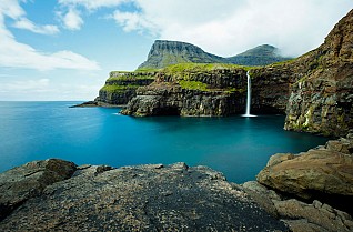 Iceland’s Land of Ice & Fire